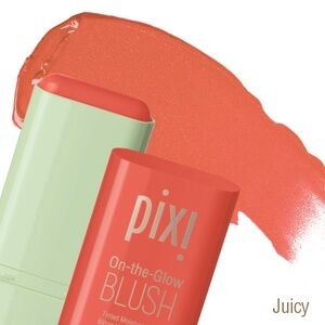 Pixi Beauty On-the-Glow Blush in Juicy (A fresh orange-coral) 19 g / 0.6 oz